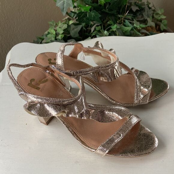 Report Shoes | Report Metallica Gold Strappy Ruffle Chunky Block Heel Size 7 New - Picture 5 of 12